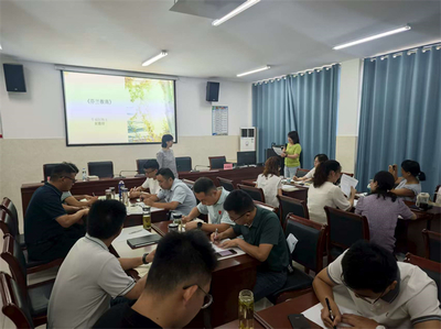 卓越校長(zhǎng)培養(yǎng)工程再啟航 海內(nèi)外名家共繪教育新圖景，引領(lǐng)教育文化用品創(chuàng)新